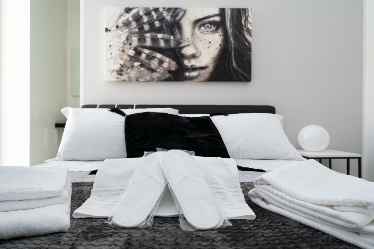 White Rooms Reggio di Calabria Bagian luar foto